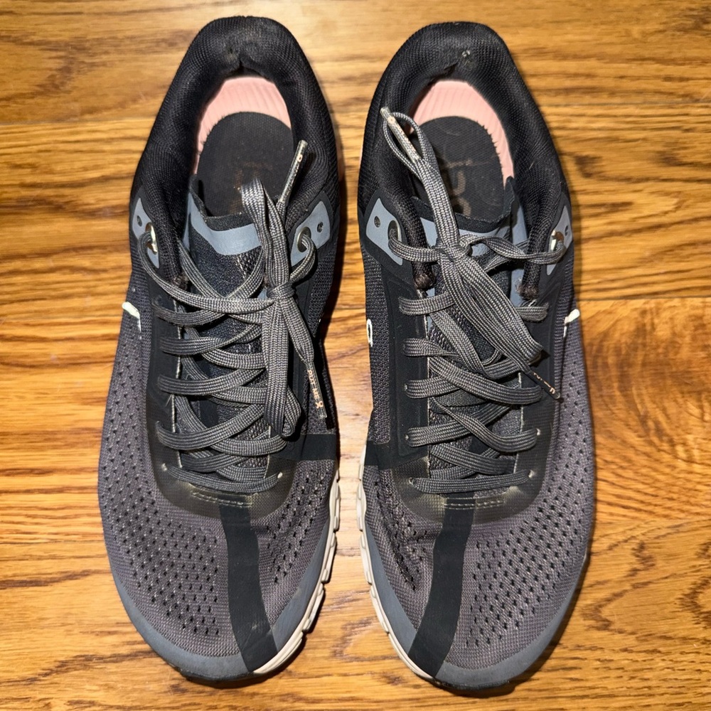 Sleek Black and Gray Women's Athletic Shoes